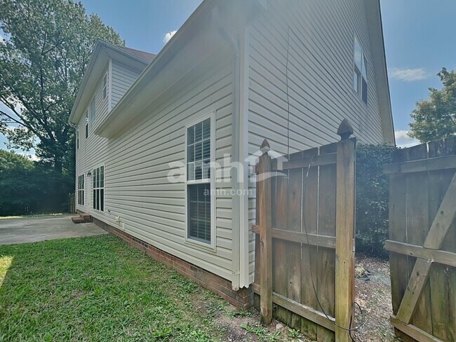 Building Photo - 3900 Arbor Creek Ct