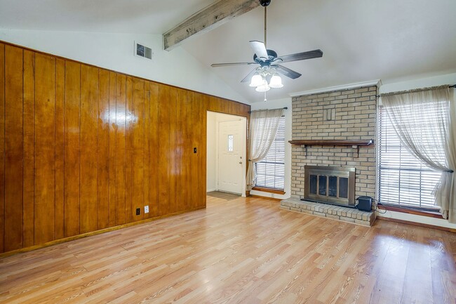 Building Photo - 3031 Las Vegas Trail