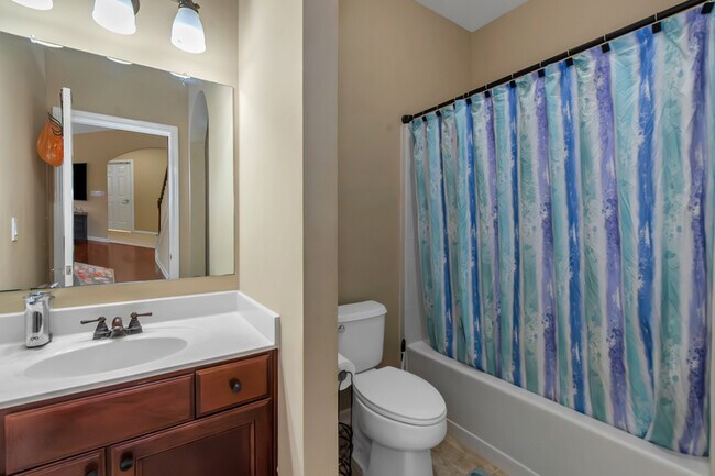 Building Photo - 3863 Pin Oak St