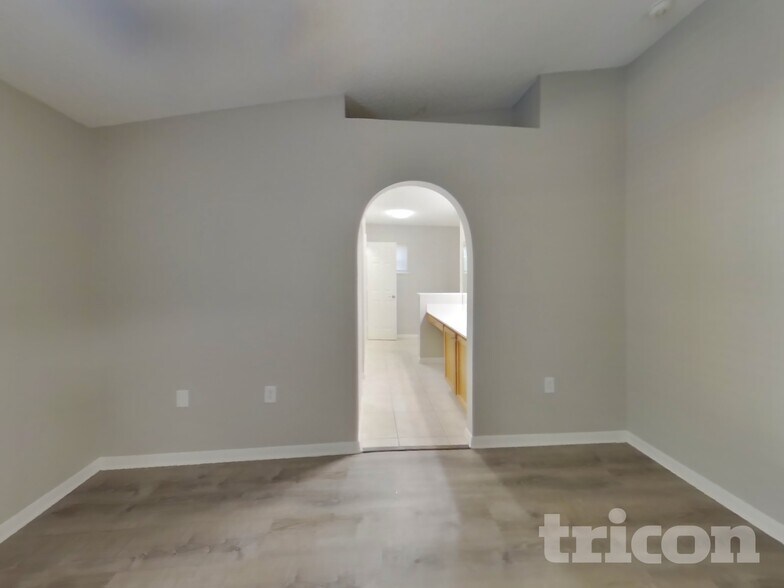 Building Photo - 12633 Avery Hill Ct