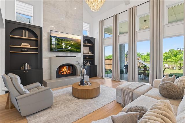 Building Photo - 3320 Crescent Ln