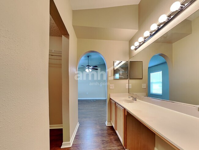 Building Photo - 1830 Asgard Ct