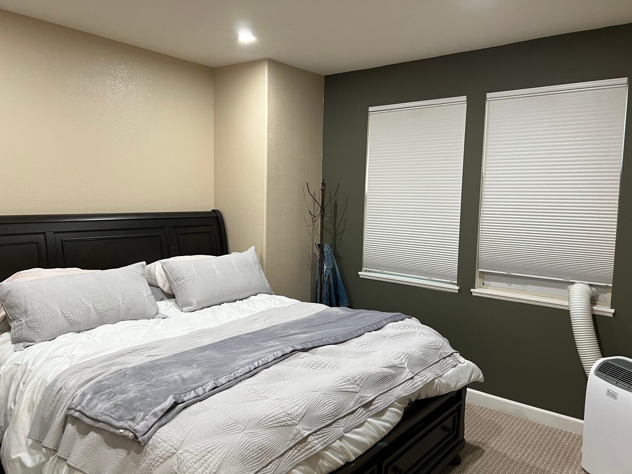 Building Photo - 655 MacArthur Blvd