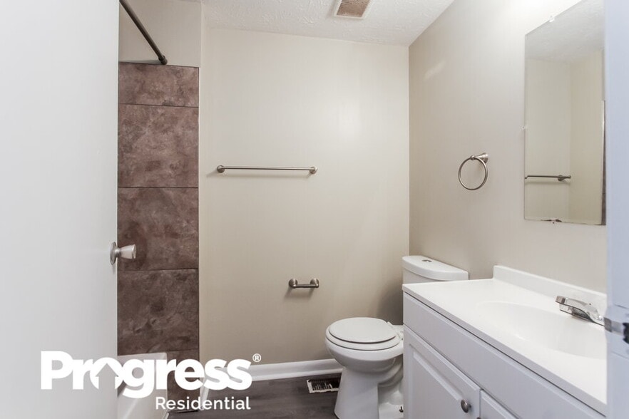 Building Photo - 8931 Squire Ct