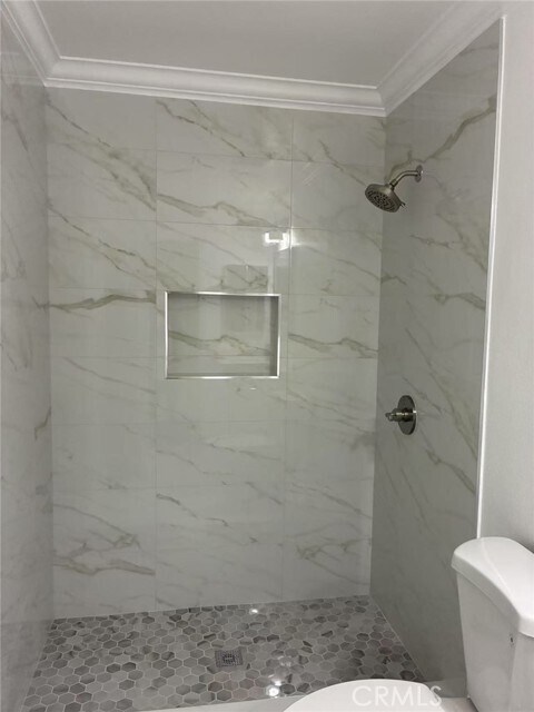 Building Photo - 33 Orangegrove