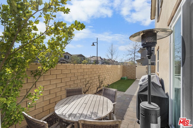 Building Photo - 27751 Dyer Wy