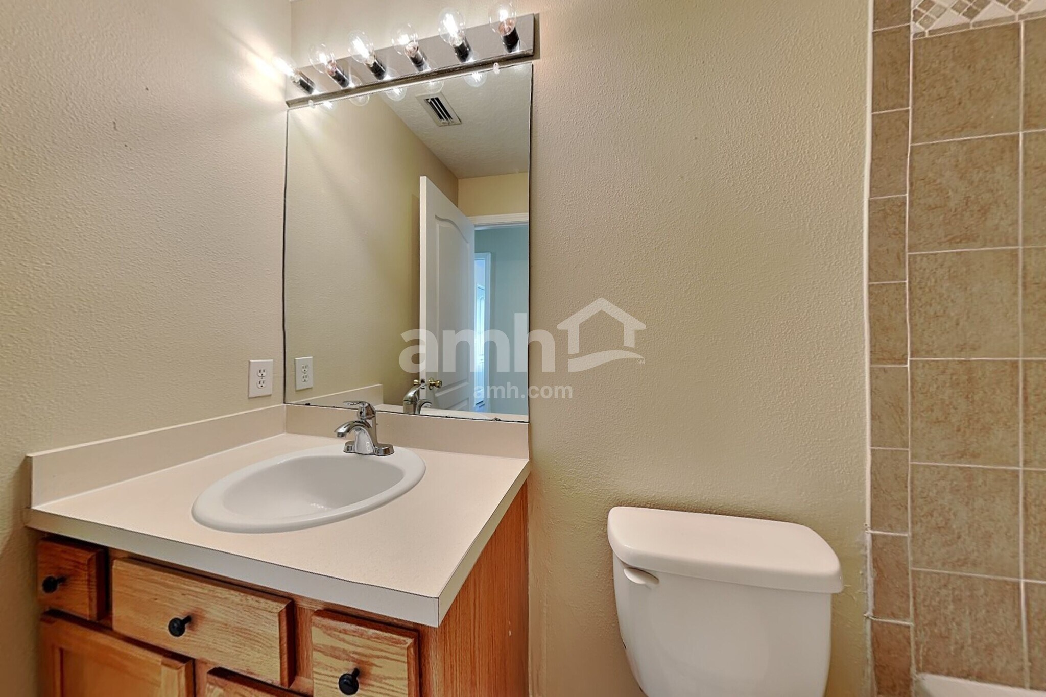 Building Photo - 11555 Misty Isle Ln