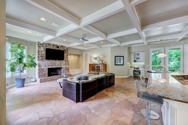 Building Photo - 102 Wood Trail