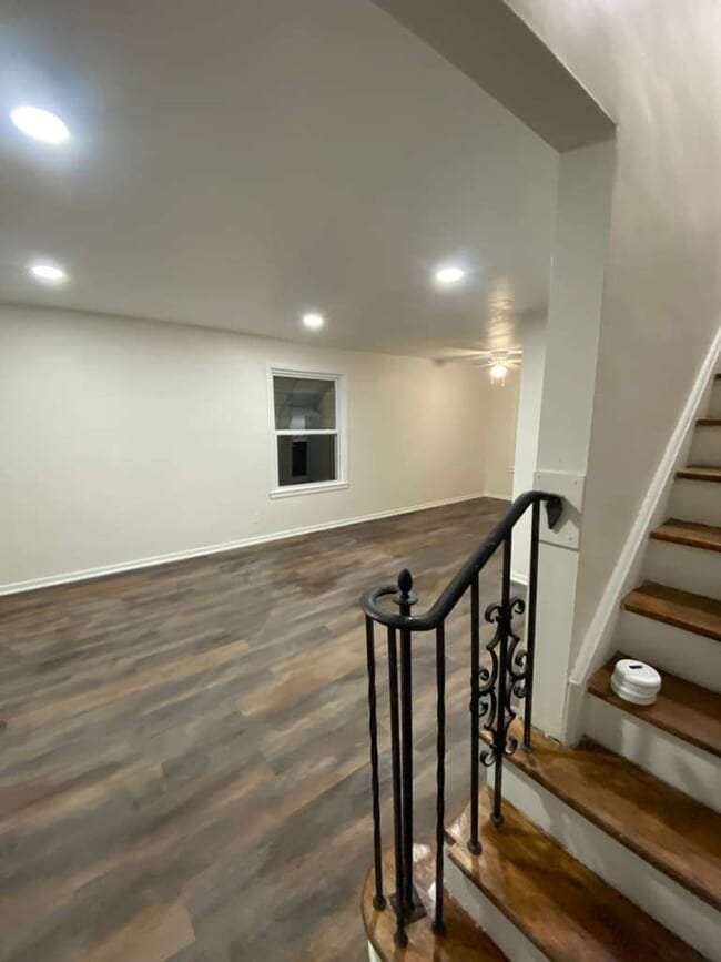 Building Photo - 1523 Babbitt Rd