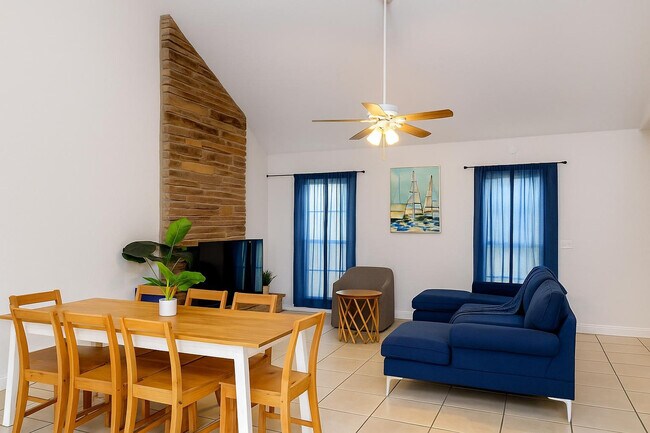 Building Photo - 3530 Chatelaine Blvd