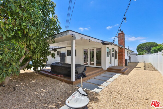 Building Photo - 12831 Red Hill Ave