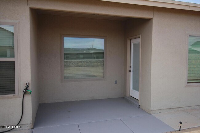 Building Photo - 620 Adrian Arellano St
