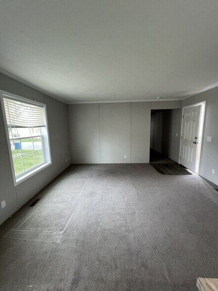 Building Photo - 67 Belmar St