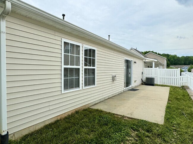 Building Photo - Fresh and Clean, Very Cute Home for Rent n...