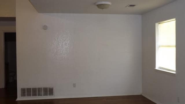 Building Photo - 809 Shady Grove Dr