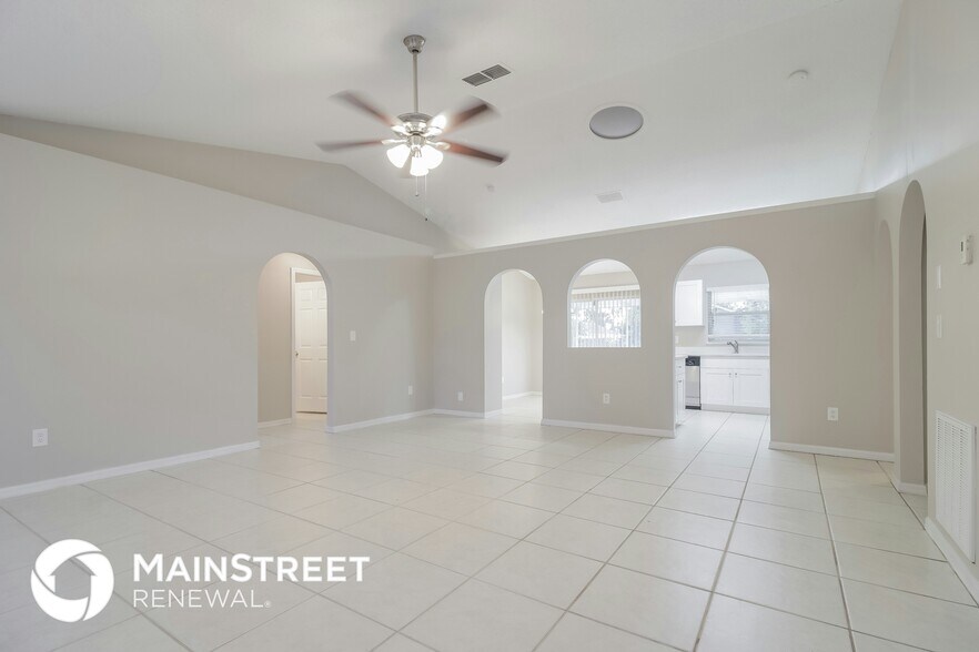 Building Photo - 722 Hartford Ave SW