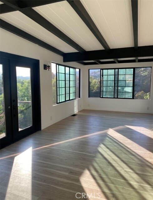 Building Photo - 9552 Ventura Way