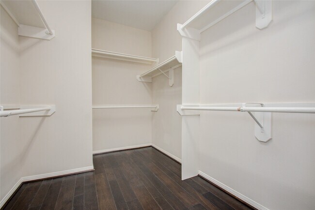 Building Photo - 4102 Amber Trace Ct