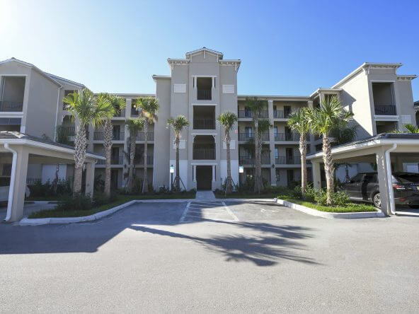 Condo Building - 17810 Gawthrop Dr