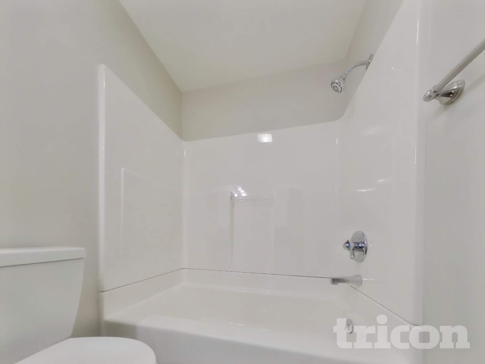 Building Photo - 6050 E Solitude Ct