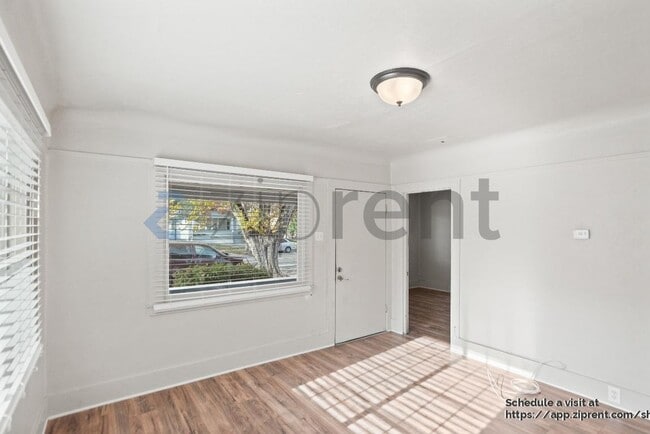 Building Photo - 7840 Church St