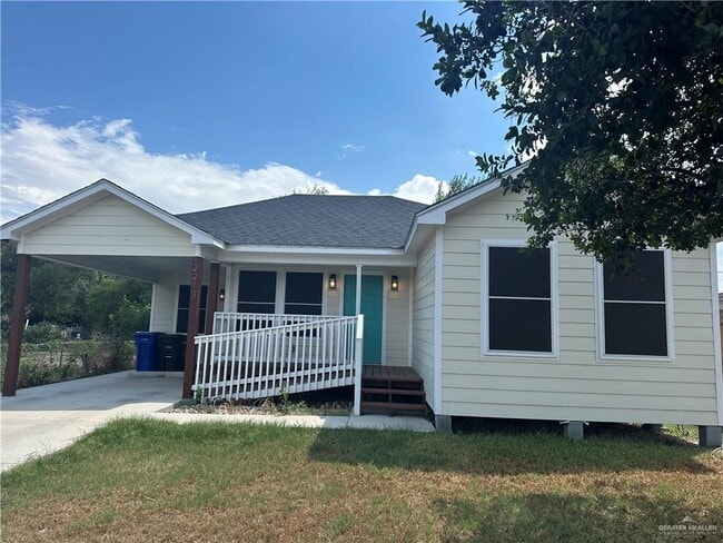 Primary Photo - 20 Diaz Ave