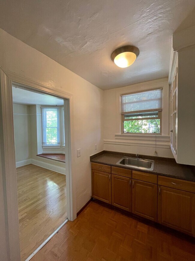 Interior Photo - Chester Apartments