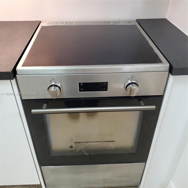 Building Photo - 9978 N Belfort Cir