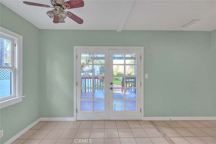 Building Photo - 1114 S Birch St