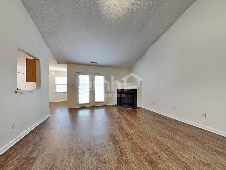 Building Photo - 1907 Landon Farms Ln