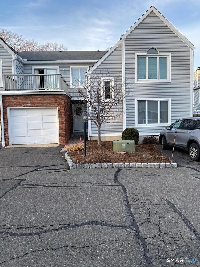 Building Photo - 97 W Norwalk Rd