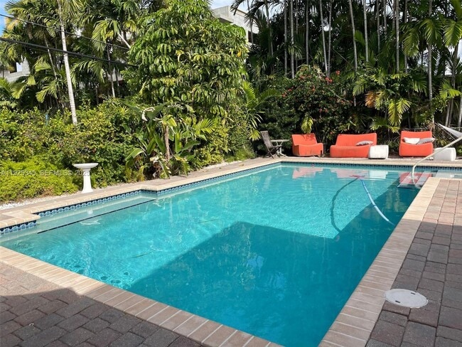 Building Photo - 1211 100th St