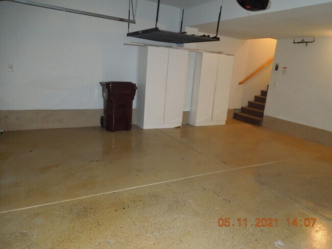 Building Photo - 33770 Willow Haven Ln