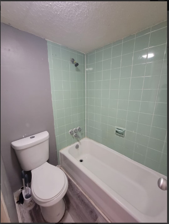 Building Photo - Summit