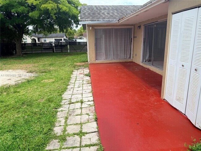 Building Photo - 26468 SW 123rd Pl