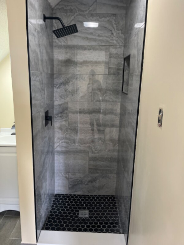 Building Photo - 10 Cindy Dr