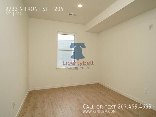 Building Photo - 2733 N Front St