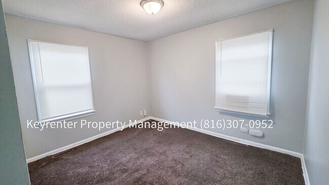 Building Photo - 5614 Indiana Ave