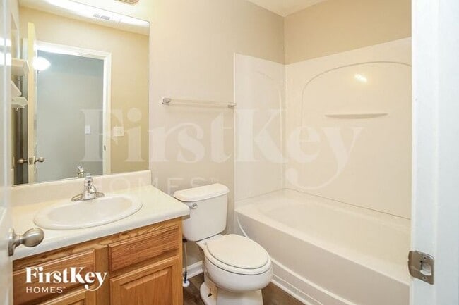Building Photo - 292 Hiawassee Dr