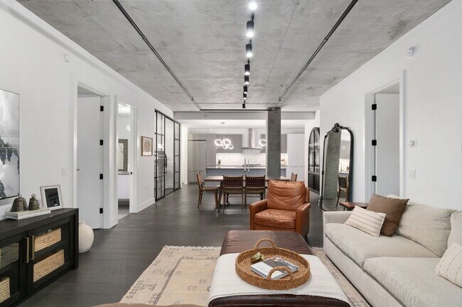 Building Photo - 111 S Peoria St