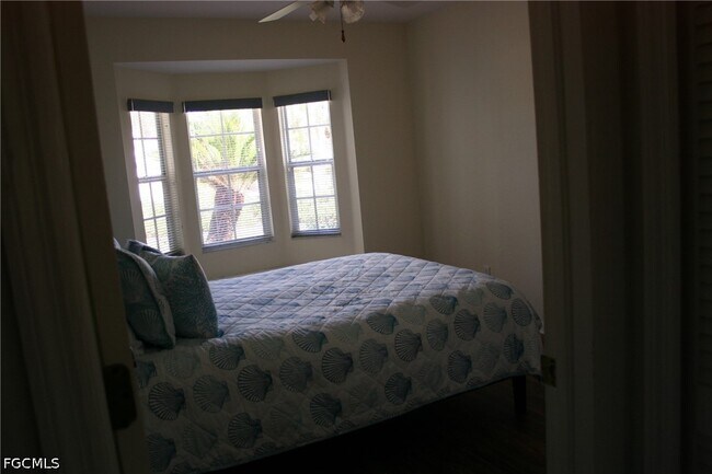 Building Photo - 2300 Valparaiso Blvd