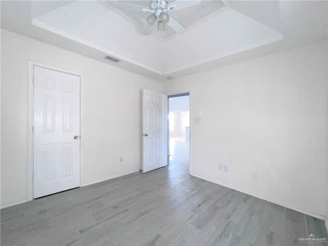 Building Photo - 28 N 38th St