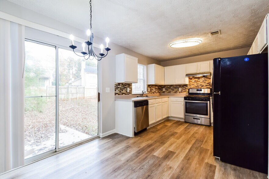 Building Photo - 3791 Landgraf Cove