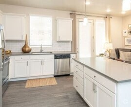 Granite Countertop Kitchen - Rivulet Apartments