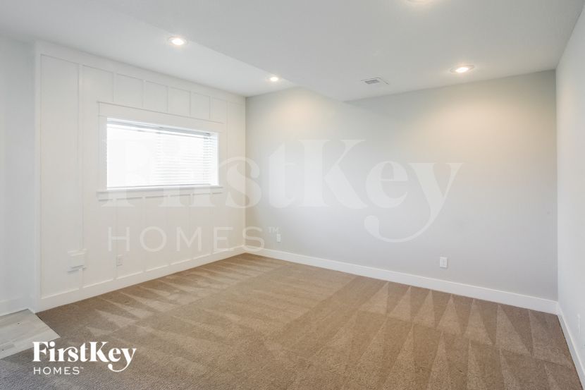 Building Photo - 13810 NW 73rd St