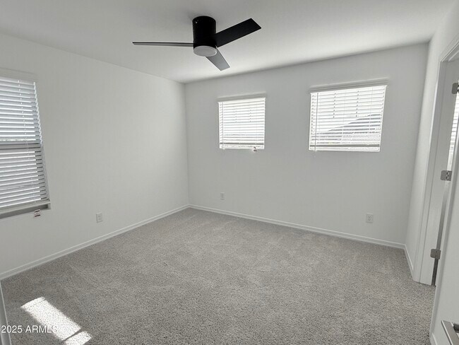 Building Photo - 25321 N 75th Ln
