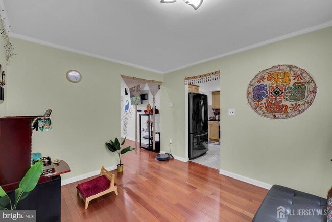 Building Photo - 5 Pond View Dr