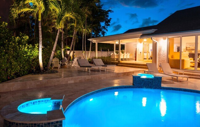 Building Photo - 3001 Jasmine Ct