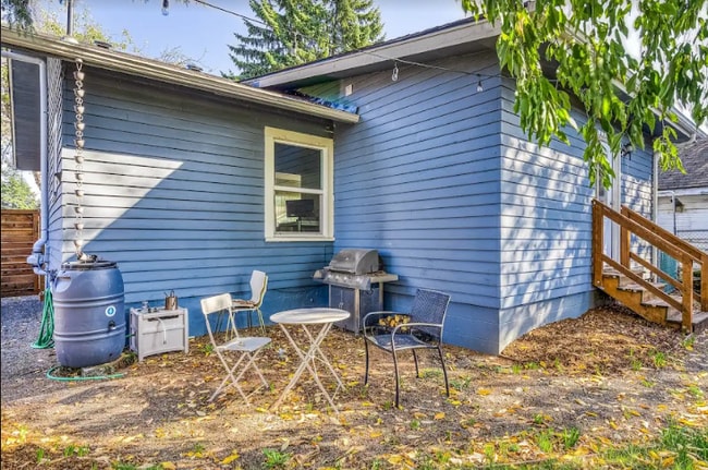 Building Photo - 6019 SE 97th Ave