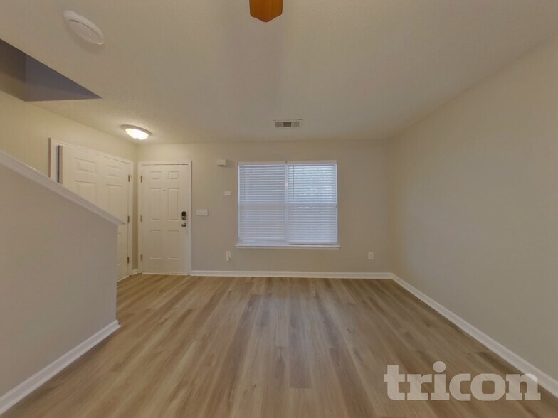 Building Photo - 151 Prity Ct